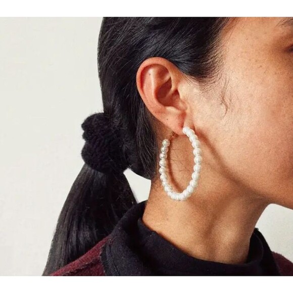Faux Pearl Hoop Earrings Hoops - Picture 2 of 7